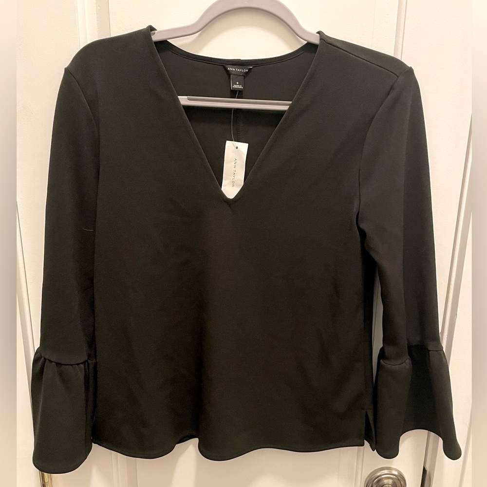 NWT Ann Taylor Black Ruffle Sleeve Blouse Size Small